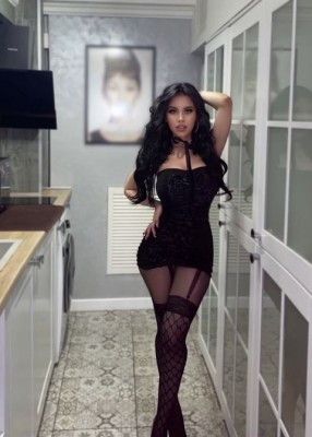 Проститутка Моника