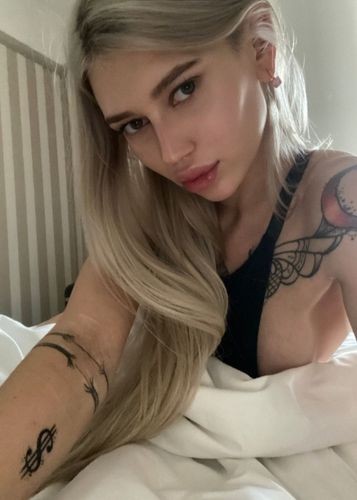 Проститутка Агнес Агнес